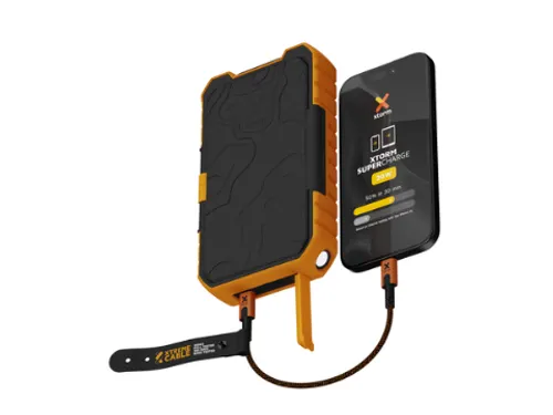 Powerbank Xtorm Solar rugged 10.000 incl. zaklamp en kickstand
