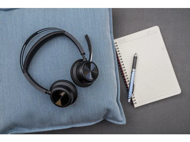 Headset HP POLY Voyager Focus 2 USB-C met oplaadstation