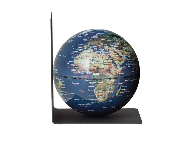 Boekensteun TROIKA met magnetische Wereldbol 13cm blauw-groen
