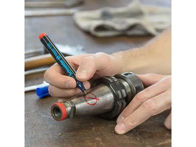 Marqueur Schneider Maxx 133 permanent rouge, pointe biseautée