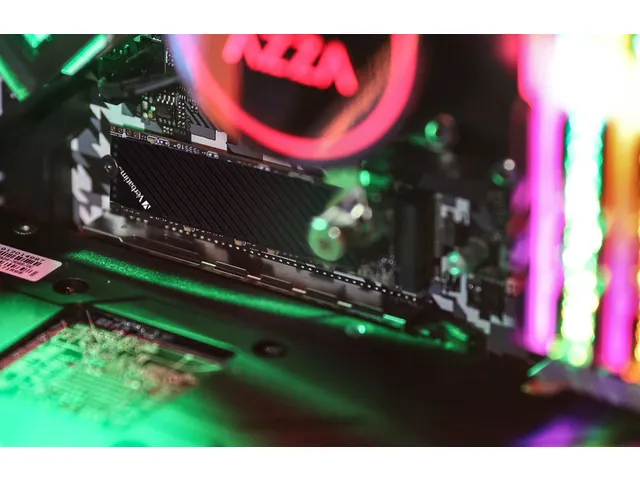 Verbatim 2 TB Vi7000 PCIe NVMe M.2 SSD Intern