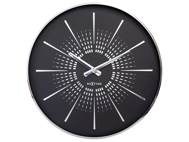 Stille wandklok - 40cm- Zwart - Metaal -NeXtime "Excentric"