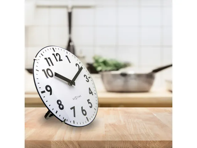 Tafelklok Nextime Duomo Mini 20 cm wit gebolde glazen lens
