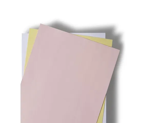 Papier Xerox A4 Carbonless 80 Gram 3-voud Roze/geel/wit