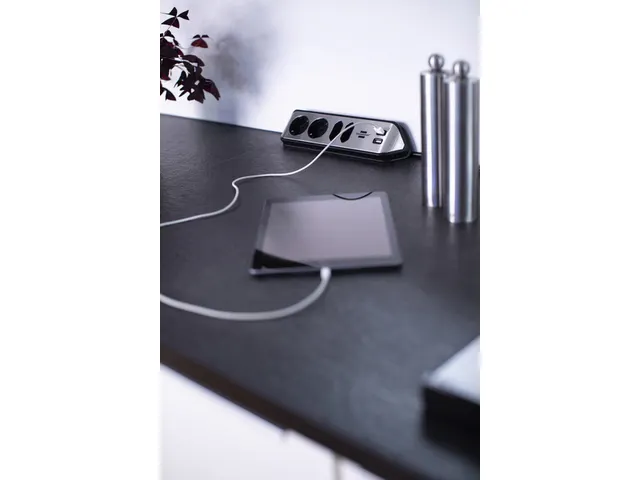 Stekkerdoos Brennenstuhl bureau Estilo 4 voudig inclusief 2 USB 2 m