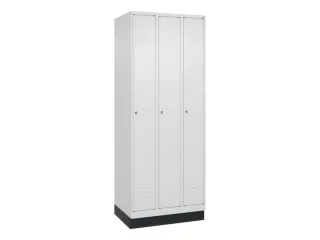 locker,HxBxD 1950x750x500mm,3vak,vak B 250mm,cil.-slot,sokkel - 1