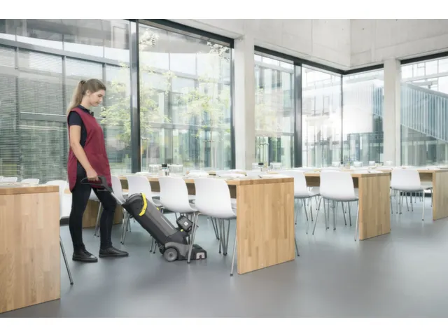 Kärcher schrobzuigautomaat BR 30/4 C Bp