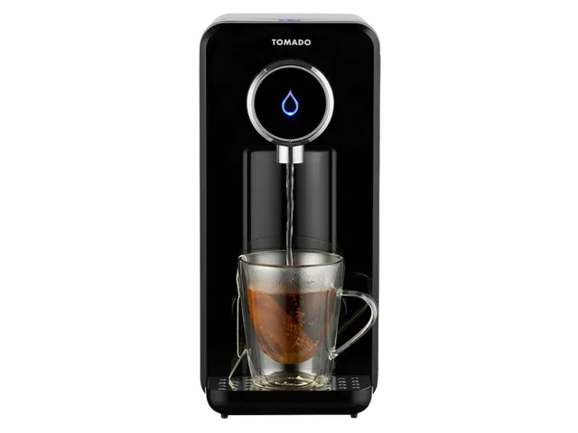 Distributeur d'eau chaude Tomado 2,5L 2600W noir