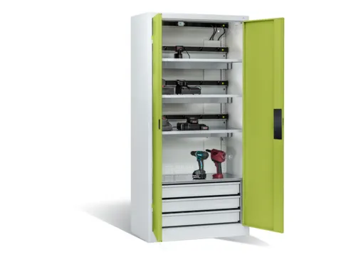 acculaadkast 1950x930x500mm 15stekkerdozen 230V ventilator fr. RAL7035