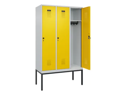 locker,HxBxD 2120x1200x500mm,3vak,vak B 400mm,draaigrendel