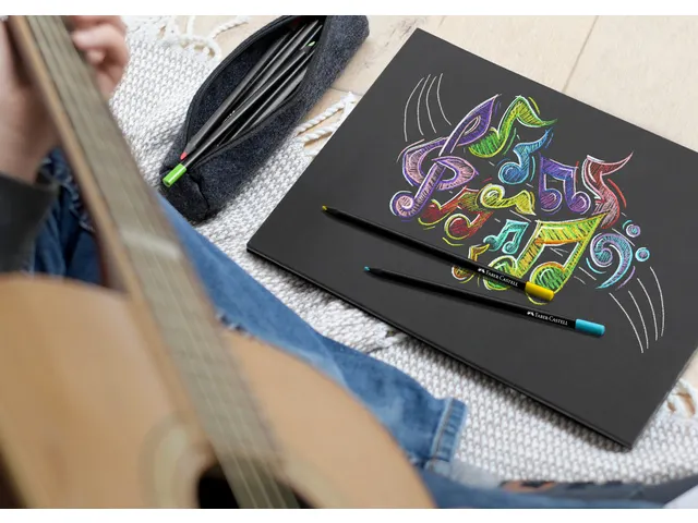 Kleurpotloden Black Edition in kartonnen etui á 36 stuks