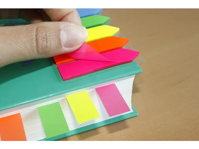 Marque-pages Info Page Markers Flèche Film 12x50mm 5 couleurs