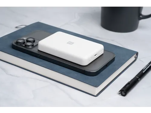 XtremeMac 5000mAh Magnetic Powerbank | Compact MagSafe Charger