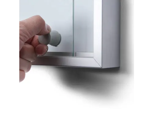 Vergrendelbaar notitiebord Indoor Slim 12xA4 met Schuifdeuren Zilver
