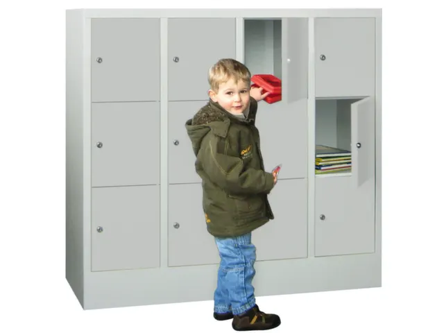 Lockersysteem 1187x1230x500mm 4x3 Vakken 300mm Cilinderslot Sokkel