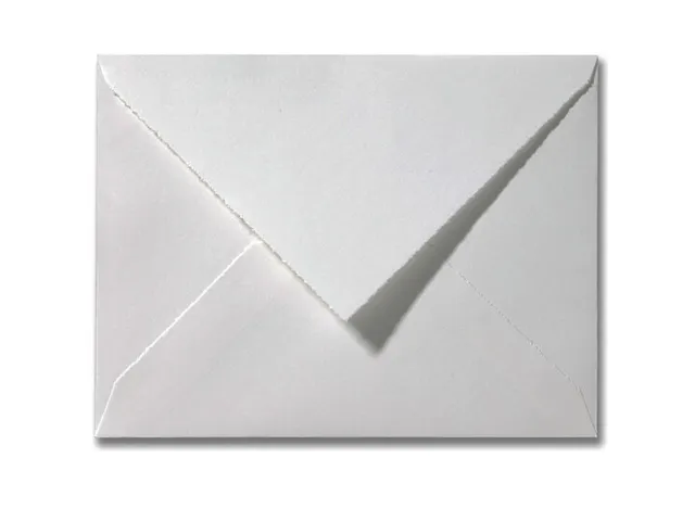 Envelop Oud Hollands ongegomd wit 130 Gram met watermerk 120x184mm