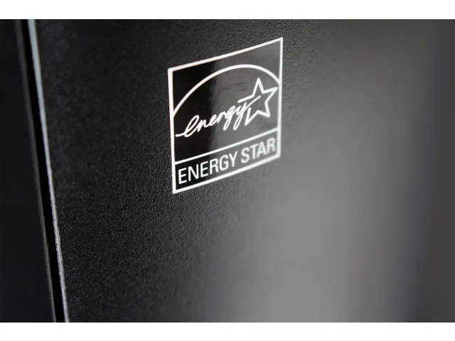 Waterdispenser O-water compressor zwart