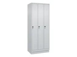 locker,HxBxD 1950x750x500mm,3vak,vak B 250mm,draaigrendel,sokkel