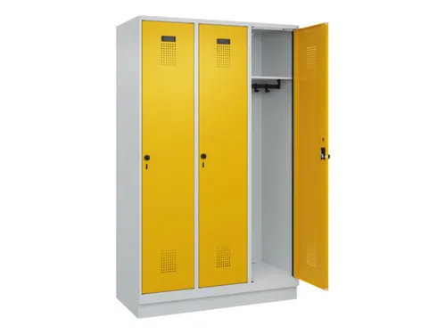 locker,HxBxD 1950x1200x500mm,3vak,vak B 400mm,draaigrendel,sokkel