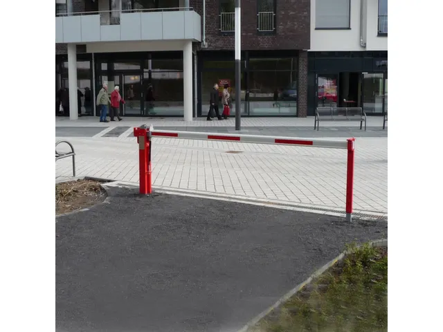 slagboom met gasdrukveer,m. Oplegsteun,totale B 5,73m,lichte B 5,31m