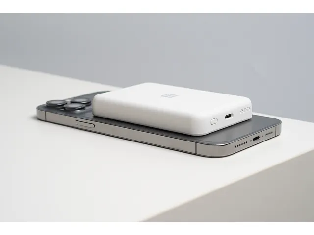 XtremeMac 5000mAh Magnetic Powerbank | Compact MagSafe Charger