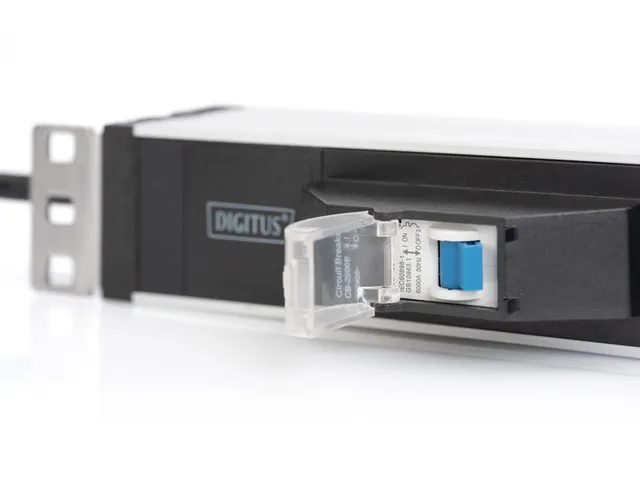 DIGITUS Aluminium Outlet Strip, 6 veiligheidsuitgangen met stroomonder