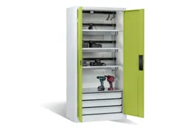 acculaadkast 1950x930x500mm 15stekkerdozen 230V ventilator fr. RAL7035
