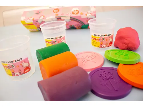 Kinderklei Eberhard Faber Glitter in beker, 100gram per beker