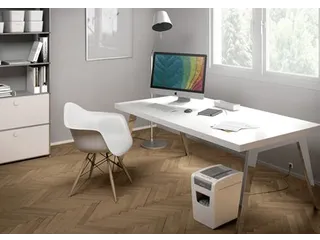 Papiervernietiger Leitz IQ Slim Home Office P-4 snippers 4x28mm - 9
