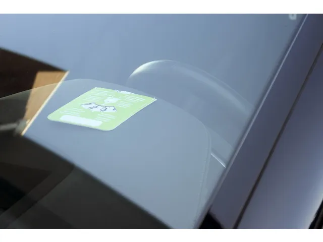 Disque de stationnement Kangaro E-car avec côté bleu et vert