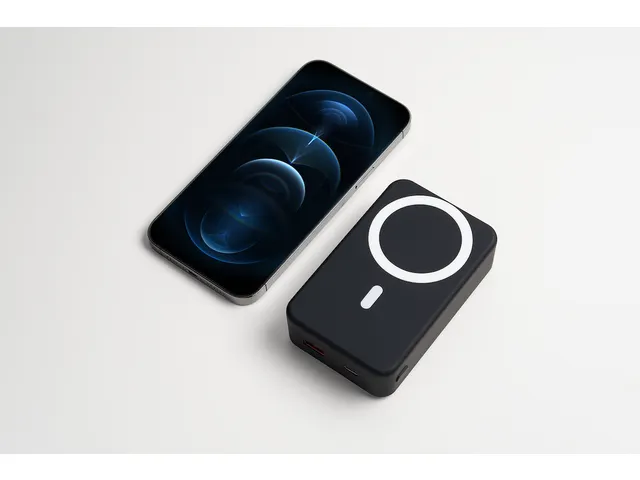 XtremeMac 20000mAh Magnetic Powerbank High-Capacity MagSafe Charger