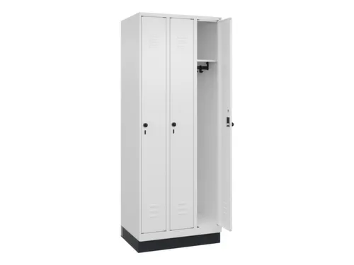 locker,HxBxD 1950x750x500mm,3vak,vak B 250mm,draaigrendel,sokkel