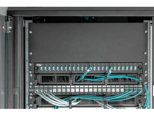 Blinde Afdekking Voor Netwerk- Of Serverkasten Van 483mm 19'' Hij 4